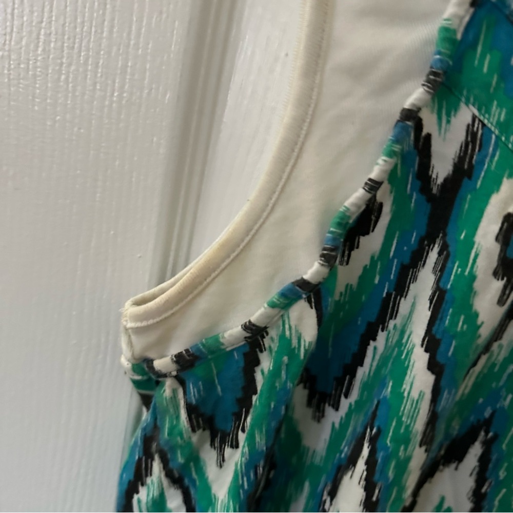 Layered Patterned Tank Top - Picture 2 of 7